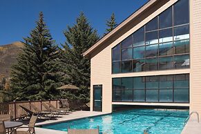 Marriott's StreamSide Evergreen at Vail