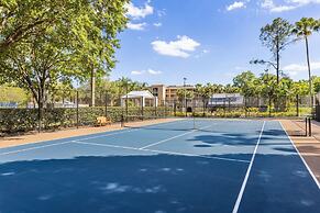 Marriott's Imperial Palm Villas