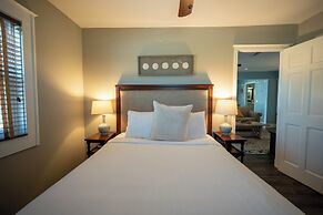 Elizabeth Pointe Lodge