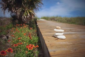 Elizabeth Pointe Lodge