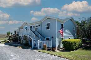 Elizabeth Pointe Lodge