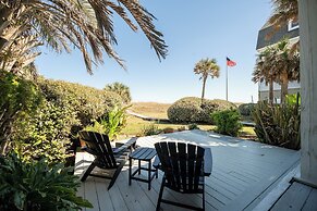 Elizabeth Pointe Lodge