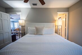 Elizabeth Pointe Lodge