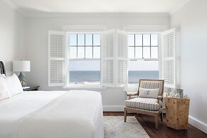 Elizabeth Pointe Lodge