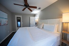 Elizabeth Pointe Lodge