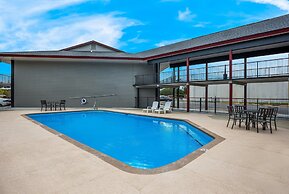 Red Roof Inn & Suites Thomasville