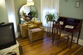 Oliver Inn Bed and Breakfast