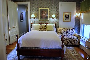 Oliver Inn Bed and Breakfast