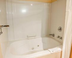 Quality Inn & Suites Lebanon I-65