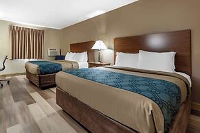 Econo Lodge Hays I-70