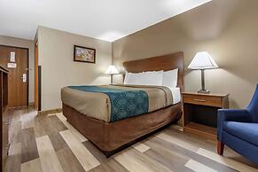 Econo Lodge Hays I-70