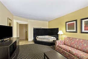 La Quinta Inn & Suites by Wyndham Salina