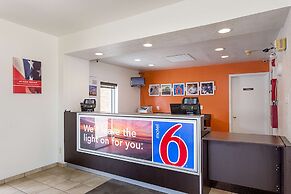 Motel 6 Baton Rouge, LA - Southeast