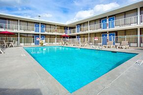 Motel 6 Baton Rouge, LA - Southeast