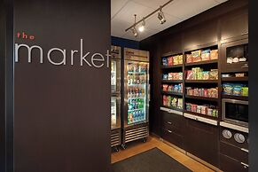 Courtyard by Marriott Grand Rapids Airport