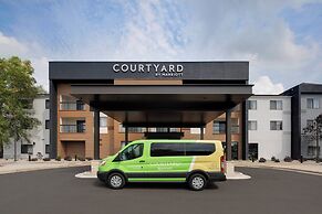 Courtyard by Marriott Grand Rapids Airport