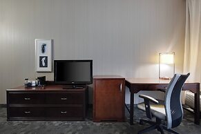 Courtyard by Marriott Grand Rapids Airport