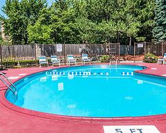 Rodeway Inn Auburn Hills - Detroit