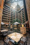 Chateau On The Lake Resort Spa and Convention Center