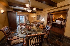 Chateau On The Lake Resort Spa and Convention Center