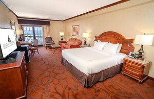 Chateau On The Lake Resort Spa and Convention Center
