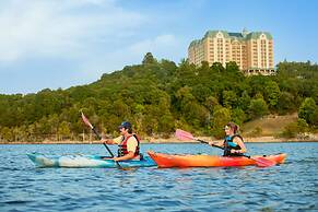 Chateau On The Lake Resort Spa and Convention Center