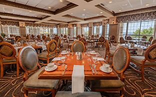 Chateau On The Lake Resort Spa and Convention Center
