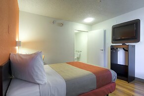 Studio 6 Suites Las Vegas, NV – Tropicana