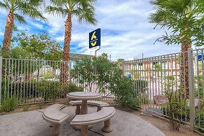 Studio 6 Suites Las Vegas, NV – Tropicana