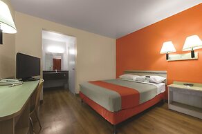 Motel 6 Albany, NY