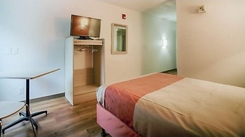 Motel 6 Albany, NY