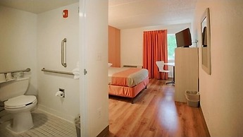 Motel 6 Albany, NY
