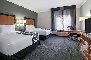 La Quinta Inn & Suites by Wyndham Dallas Arlington South