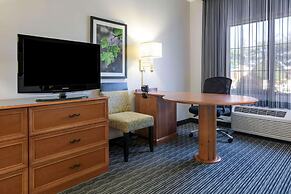 La Quinta Inn & Suites by Wyndham Dallas Arlington South