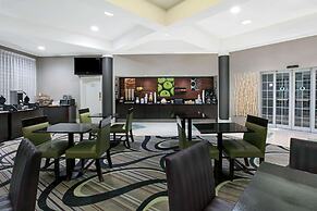 La Quinta Inn & Suites by Wyndham Dallas Arlington South
