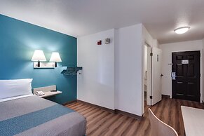 Motel 6 Spokane, WA - West