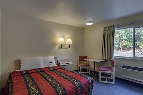 Motel 6 Spokane, WA - West