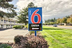 Motel 6 Everett, WA - North