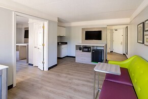 La Quinta Inn & Suites by Wyndham Birmingham Hoover