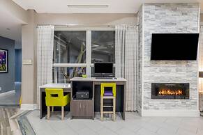 La Quinta Inn & Suites by Wyndham Birmingham Hoover