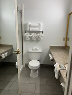 Country Inn & Suites by Radisson, Grand Rapids Airport, MI