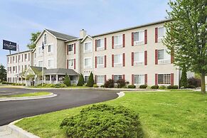 Country Inn & Suites by Radisson, Grand Rapids Airport, MI