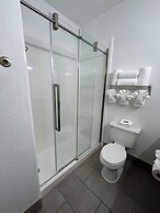 Country Inn & Suites by Radisson, Grand Rapids Airport, MI