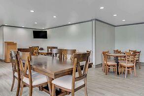 Country Inn & Suites by Radisson, Grand Rapids Airport, MI