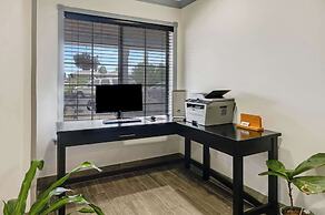 Country Inn & Suites by Radisson, Grand Rapids Airport, MI