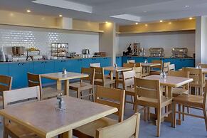 Country Inn & Suites by Radisson, Frederick, MD