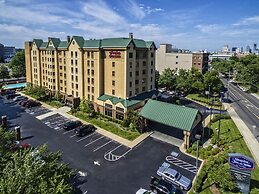 Hampton Inn & Suites Nashville-Vanderbilt-Elliston Place