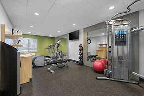 Spark by Hilton Bakersfield Central