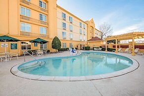 La Quinta Inn & Suites by Wyndham Sherman