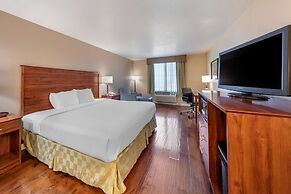 Best Western Plus John Jay Inn & Suites